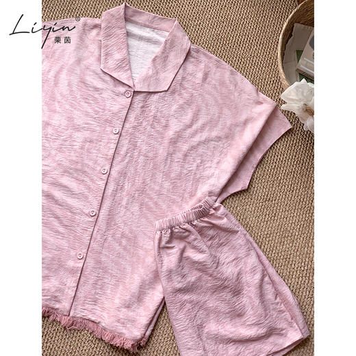 可人儿小众设计师新款泡泡绵女士睡衣夏季短袖可外出家居服三件套 商品图2