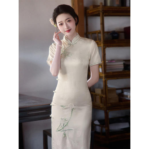 夏季米色改良日常可穿年轻款素雅旗袍LSB3760 商品图4