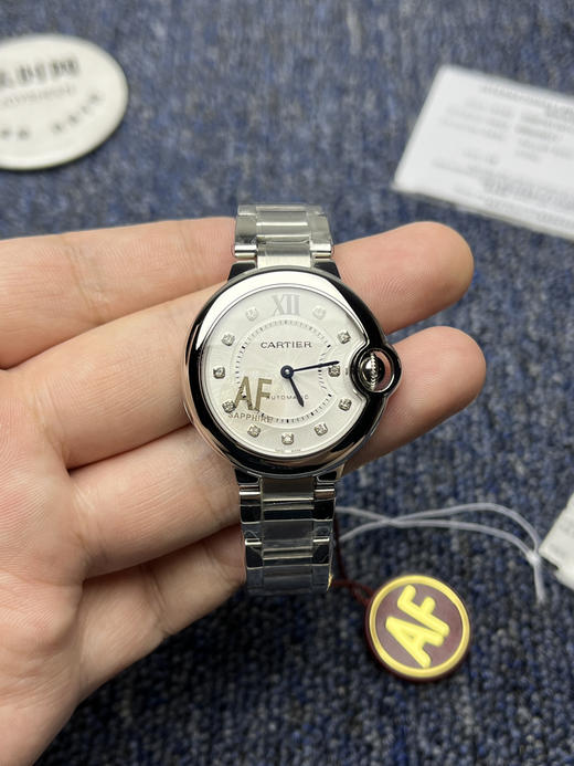 CR卡地亚蓝气球系列 中号33mm 两针机械 女士腕表 商品图1