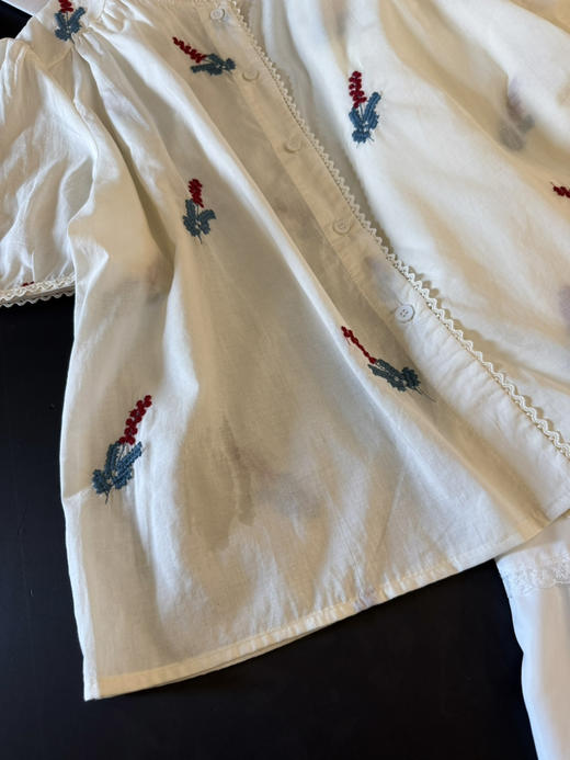 天丝棉刺绣小衫 商品图2