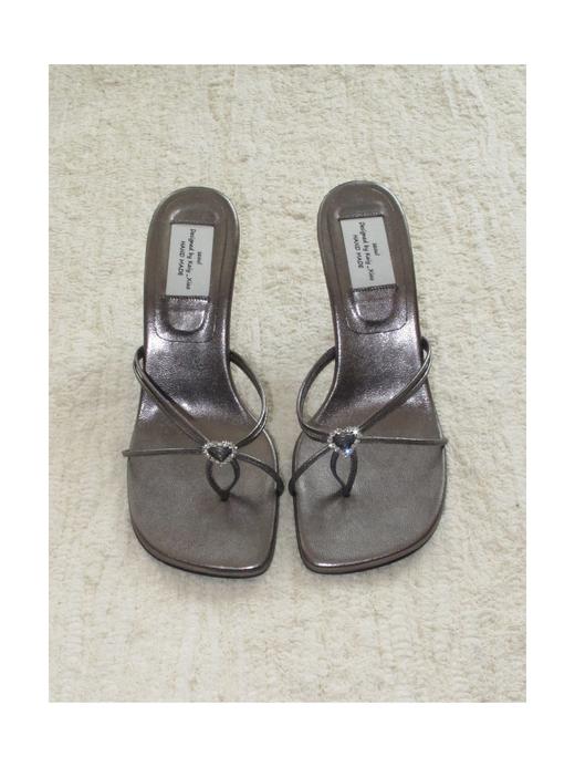 Kaiy Xiao 胶囊系列 爱心扣 高跟穆勒 商品图6