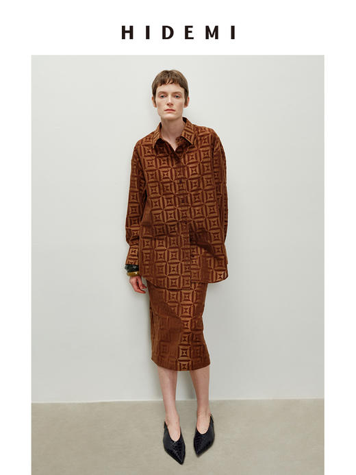 HIDEMI经典几何印花植绒复古剪刀领宽松衬衫半裙套装 牛油果绿/奶咖棕 商品图6