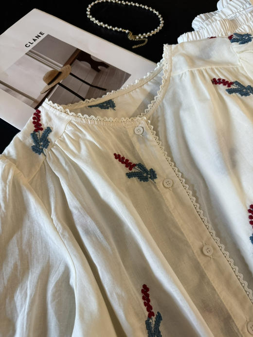 天丝棉刺绣小衫 商品图1