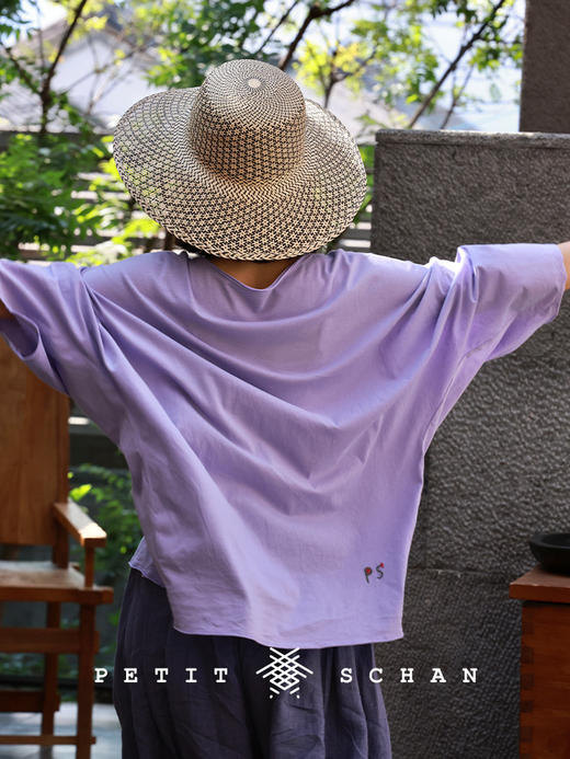 PETIT SCHAN小闪 CLO#834 Sit in peace 安坐其下 棉木棉连身7分袖夏季T恤 商品图6