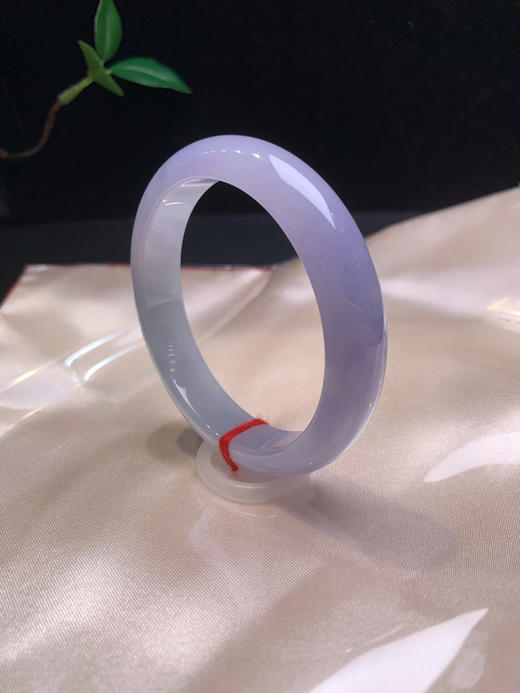 620241，56紫罗兰手镯，粉紫底，底妆干净清爽，润润的，清新秀气 商品图2