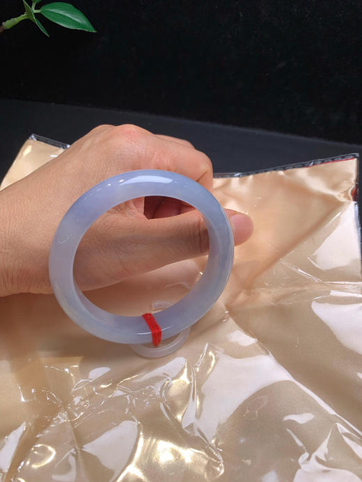 620239，55.5紫罗兰手镯、满圈带紫底，润润的，清爽秀气 商品图5