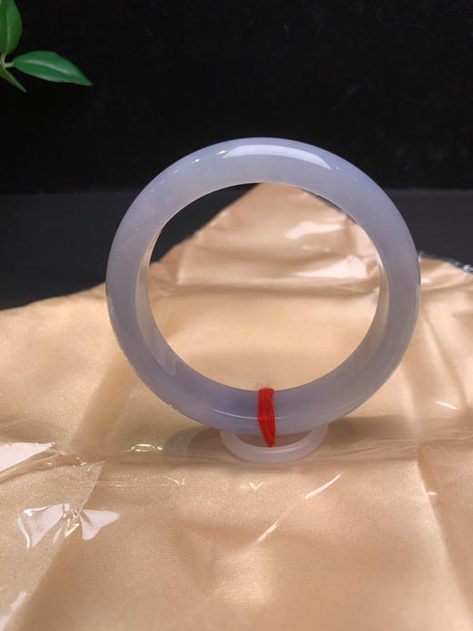 620239，55.5紫罗兰手镯、满圈带紫底，润润的，清爽秀气 商品图3