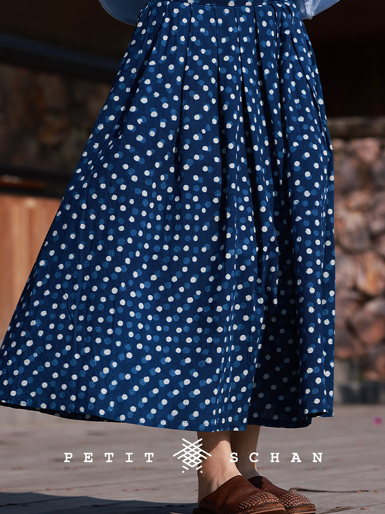 PETIT SCHAN小闪 CLO#833 Blues Polka 蓝调波尔卡 印度棉手工拓染波点A字半裙