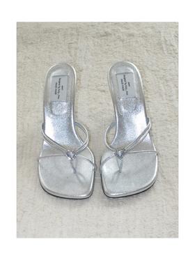 Kaiy Xiao 胶囊系列 爱心扣 高跟穆勒