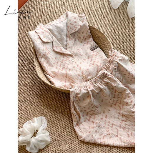 可人儿小众设计师新款泡泡绵女士睡衣夏季短袖可外出家居服三件套 商品图3