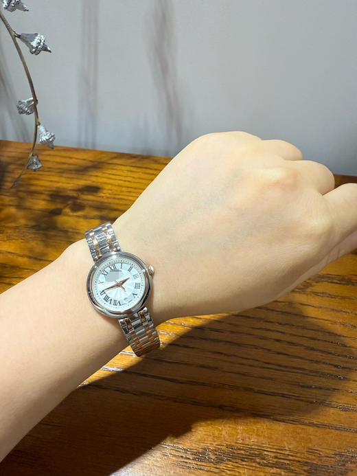 615-3 快闪巨折 纯圆正 TS小美人 钢带女士腕表 间玫瑰金色 银色 包装另配 商品图4