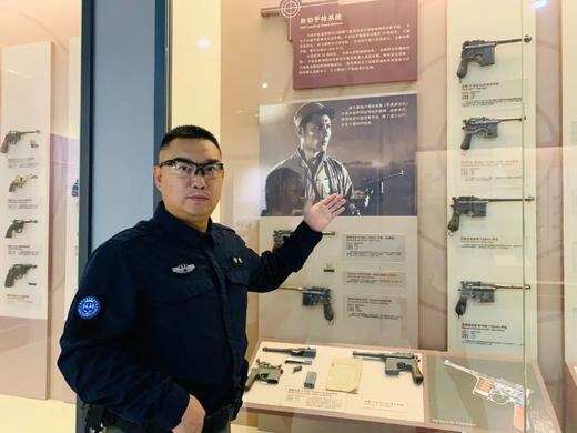 行走的“思政课堂”《轻武器博物馆》 商品图2