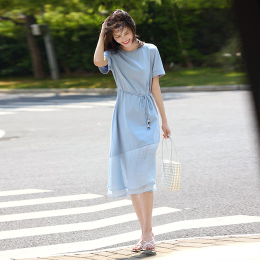 【周末秒杀】熙世界高级感蓝色连衣裙女2025新款夏季短袖棉质拼接天丝鱼尾裙子 商品图3