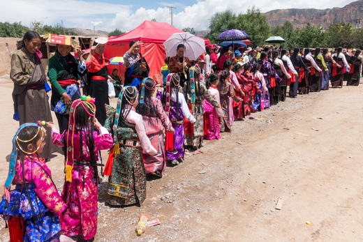 最炫民族风：非遗盛宴——七月|千年神舞秘境——青海热贡六月会的人神狂欢+水墨丹霞风光9天摄影团 商品图4