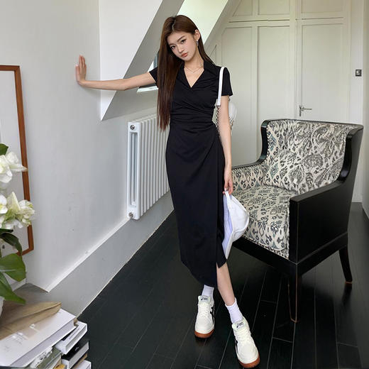 西遇褶皱收腰连衣裙女夏季新款设计感polo领修身短袖裙子SS050985 商品图1