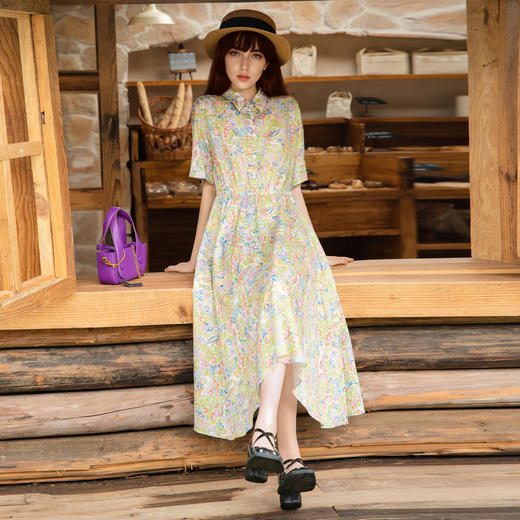 谜底碎花连衣裙短袖2025夏季新款度假风衬衫式收腰长裙257ML7832 商品图1