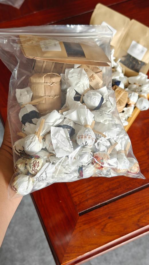【混合茶样大荟萃】【超稀有的福利】仓库搬家部门少量茶样进行了混合，里面包含古寨春以及润品昌品牌茶样，绝对超值，加包装净含量在550克/袋以上 商品图4