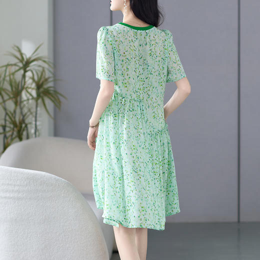 丁摩 夏日新款小个子真丝绿色碎花宽松A版显瘦桑蚕丝连衣裙女夏5ZF-69499 商品图3