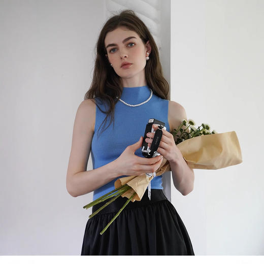 丁摩 法式半高领羊毛针织衫无缝一体蓝色背心高级感上衣女5ZF-24315 商品图0