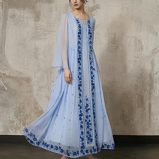 【林栖设计小店】（现货）天丝绒绣真丝连衣裙复古新中式2025秋季新款马面裙长裙女1953041 商品图2