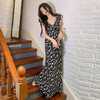 西遇修身碎花连衣裙女夏季新款法式收腰荷叶边黑色V领长裙SS050984 商品缩略图3