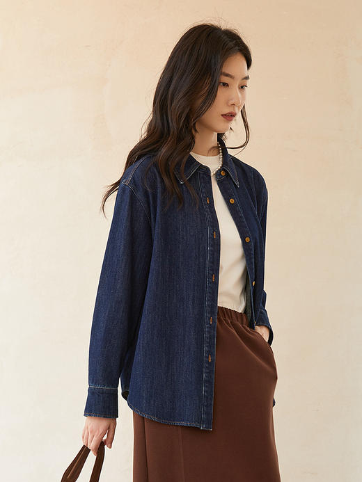 复古深蓝色牛仔衬衫 宽松 oversize 翻领长袖上衣 金属扣设计秋冬叠穿百搭港风衬衣 商品图0