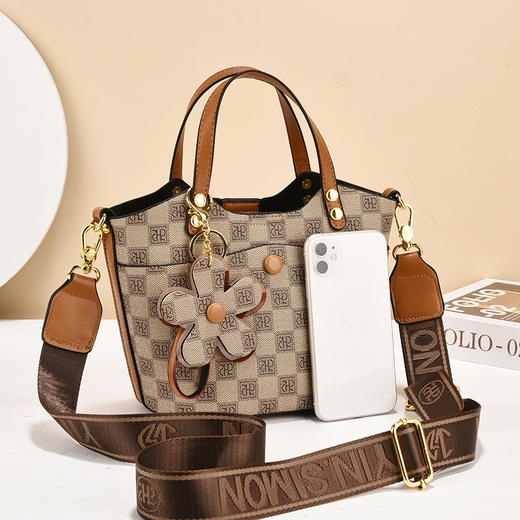 雀说 时尚大容量百搭斜挎包T0221 商品图3