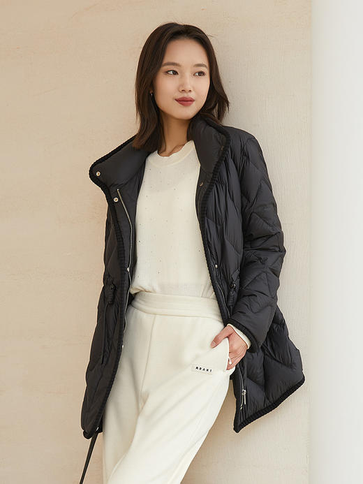 黑色圆领满天星烫钻针织衫 秋冬温柔风显瘦长袖内搭外穿毛衣上衣 商品图1