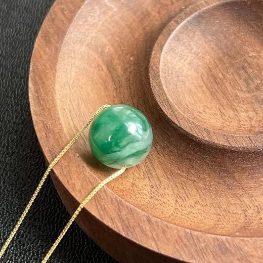 只此青绿·非洲翠玉专场 ，一抹浓翠腕间藏，春景熙熙，只此青绿【3-5天发货】 商品图9