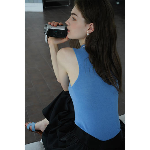 丁摩 法式半高领羊毛针织衫无缝一体蓝色背心高级感上衣女5ZF-24315 商品图1