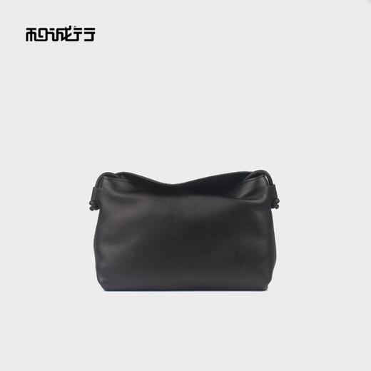 和诚行 2025新款复古慵懒风真皮单肩包女软皮百搭腋下包4180109 商品图3