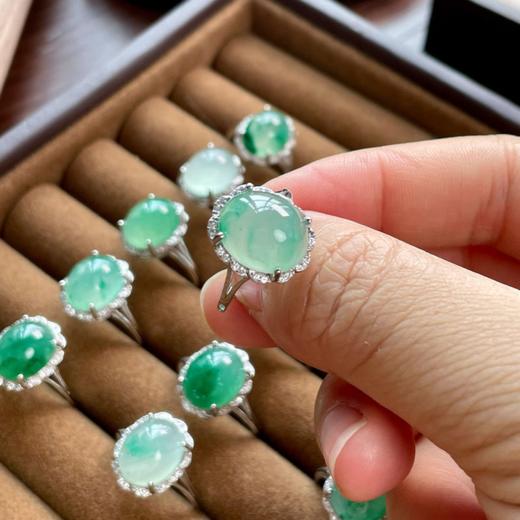 只此青绿·非洲翠玉专场 ，一抹浓翠腕间藏，春景熙熙，只此青绿【3-5天发货】 商品图11