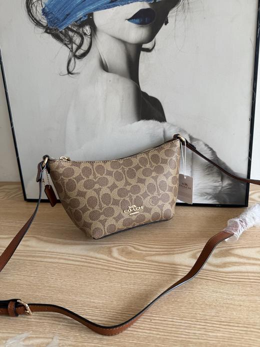 代工厂捡漏随时下架蔻c*老花月牙饺子包 商品图7