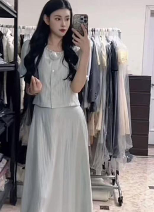 套装【韩系2025】225名媛风小香风珍珠领上衣➕半身裙-喜出 商品图3