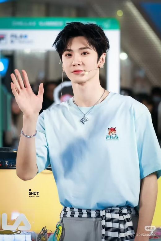 F乐X小狐狸联名款 刺绣+印花圆领短袖T恤 Z-15441 商品图3