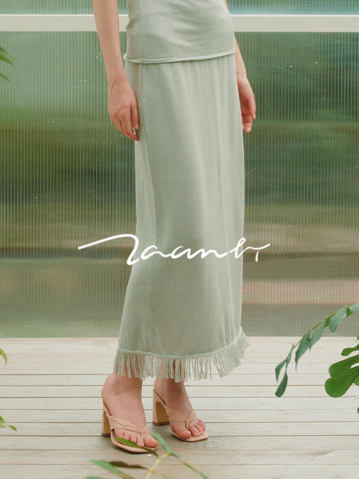 ZAANLI｜ZNSS25020 三醋酸流苏后开衩针织半裙 [ 豆绿 / 米灰 ] 商品图8