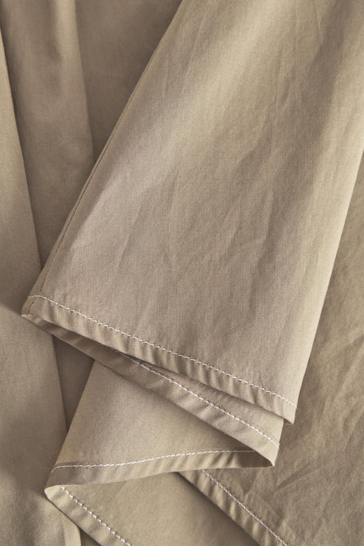 Mark Kenly Domino Tan 25PF 卡其色TAHIRA棉府绸叠褶短上衣 商品图6