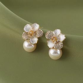 雀说 滴油珍珠耳饰女花朵耳环轻奢高级感设计感耳环SEH120030