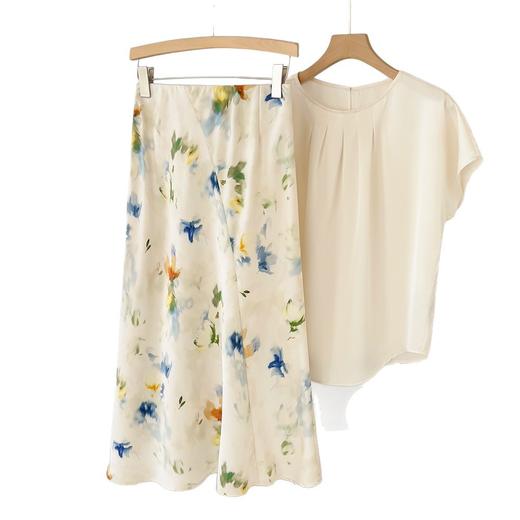 「自」全新升级【铂金会员293/天猫389/差价96】(11423)洛诗琳法式优雅晕染印花醋酸缎面鱼尾裙2025夏季显瘦包臀裙 商品图4