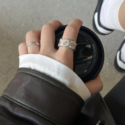 Buccel布契拉提小雏菊开口戒指 商品图9