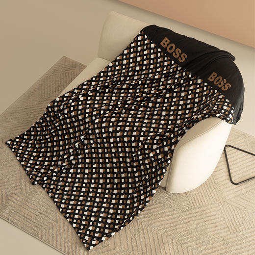 BOSS 黑金暖绒毯HBMT-036 商品图1