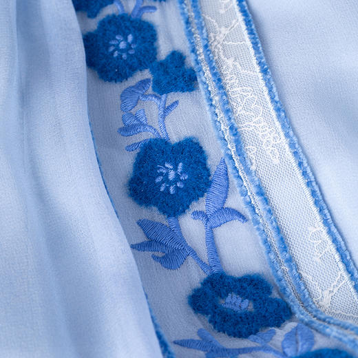 【林栖设计小店】（现货）天丝绒绣真丝连衣裙复古新中式2025秋季新款马面裙长裙女1953041 商品图4