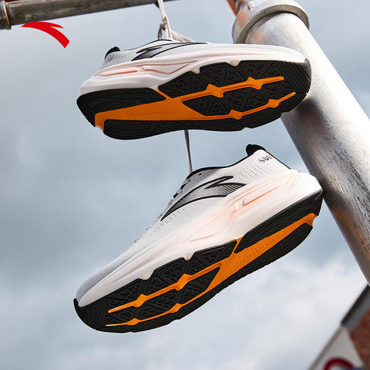 安踏创跑6代丨男鞋氮科技缓震回弹跑步鞋子男耐磨路跑运动鞋112535555 商品图4