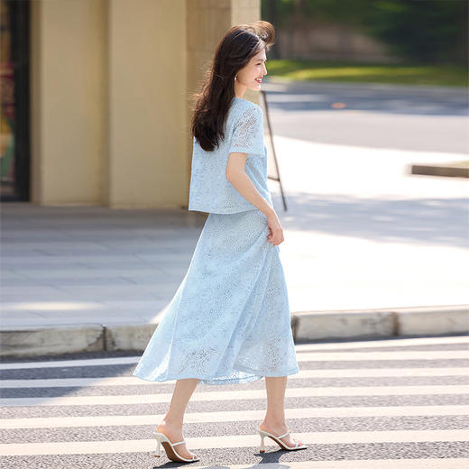 【专属特价】熙世界淡人穿搭提花蕾丝裙子套装女夏季气质方领上衣半身裙两件套 商品图4
