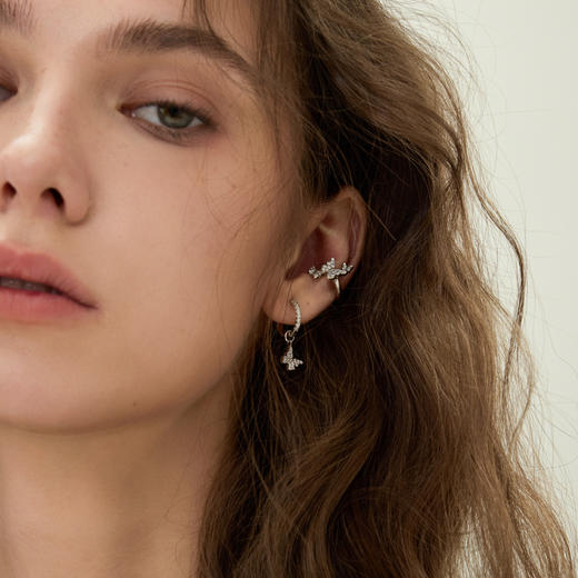 ARSIS银饰｜幸运符号系列 星悦蝴蝶耳圈 商品图4