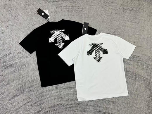 原单正品迪桑特 ESSENTIAL男女同款透气图案短袖针织T恤，黑白两色
尺码S M L XL 商品图1