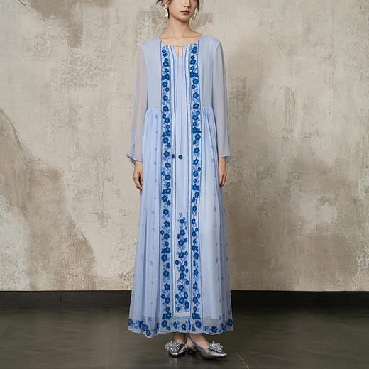 【林栖设计小店】（现货）天丝绒绣真丝连衣裙复古新中式2025秋季新款马面裙长裙女1953041 商品图1