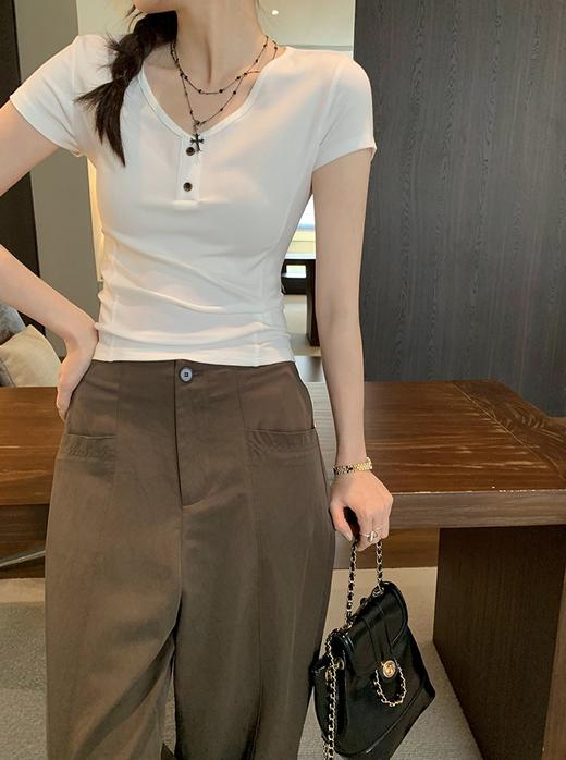 <曾小咸推荐> V领修身短袖T 日常129/件 活动价69.99/件！！ 商品图3