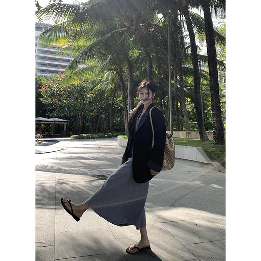 EKOOL衣库气质圆领长袖连衣裙女春秋2025新款修身显瘦内搭长裙子 商品图3