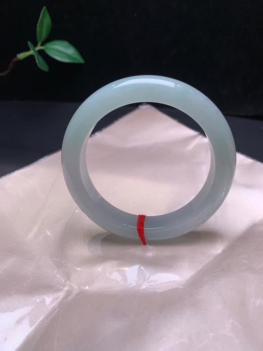 620249，56.8 浅绿底正圈，底妆细腻清爽，大半圈带浅绿底，水润清新 商品图3